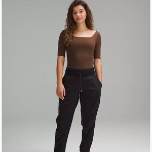 Lululemon Half-Sleeve Tight-Fit Shelf T-Shirt